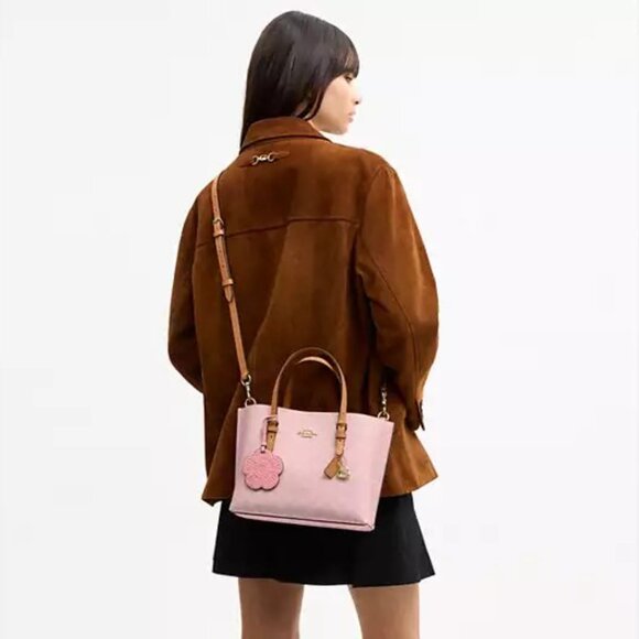 NWT Coach Mollie Tote Bag 25 In Signature Canvas With Charms (CER24) - Picture 4 of 12